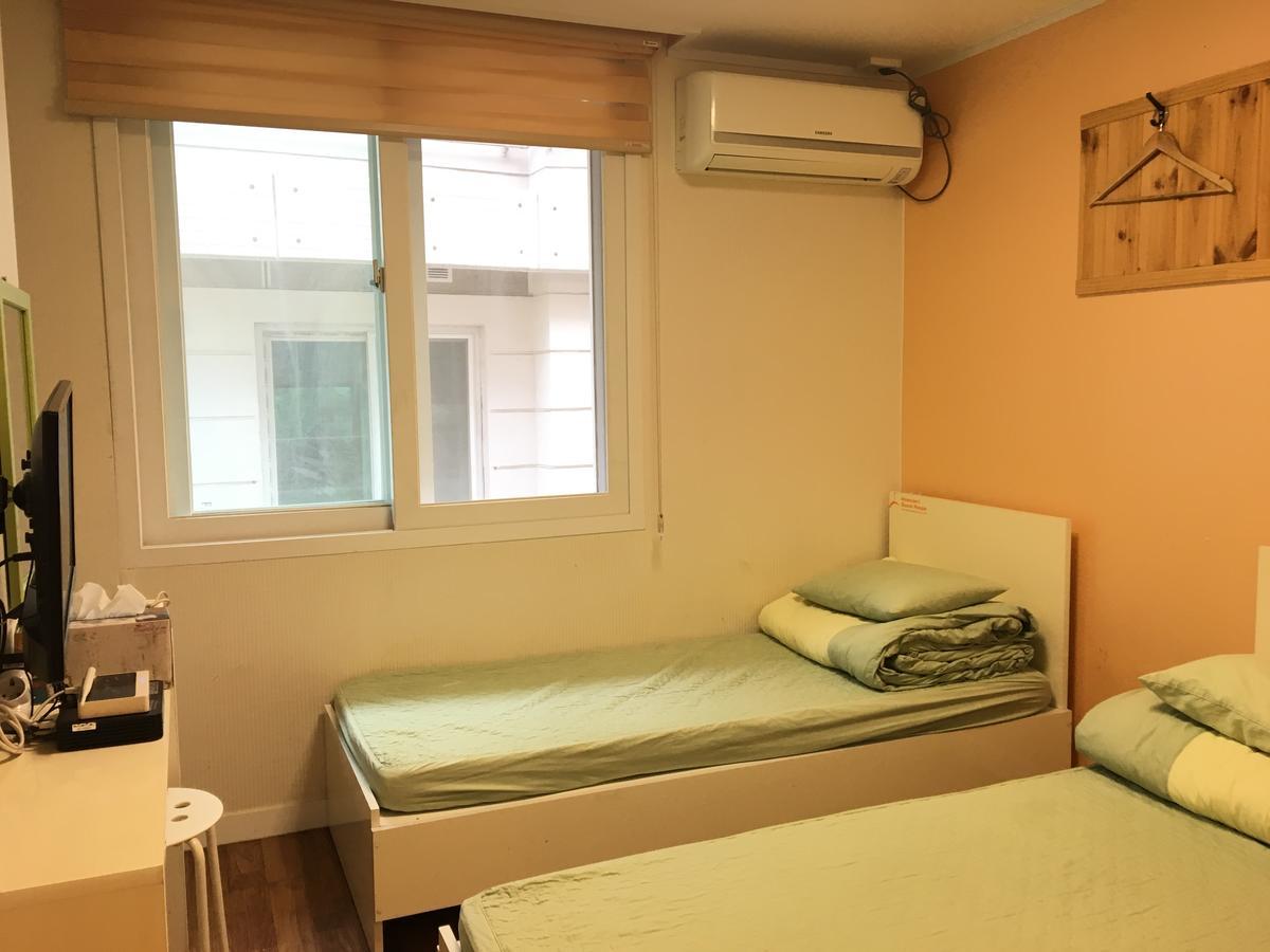 Myeong-Dong Good Stay Seoul Exteriör bild