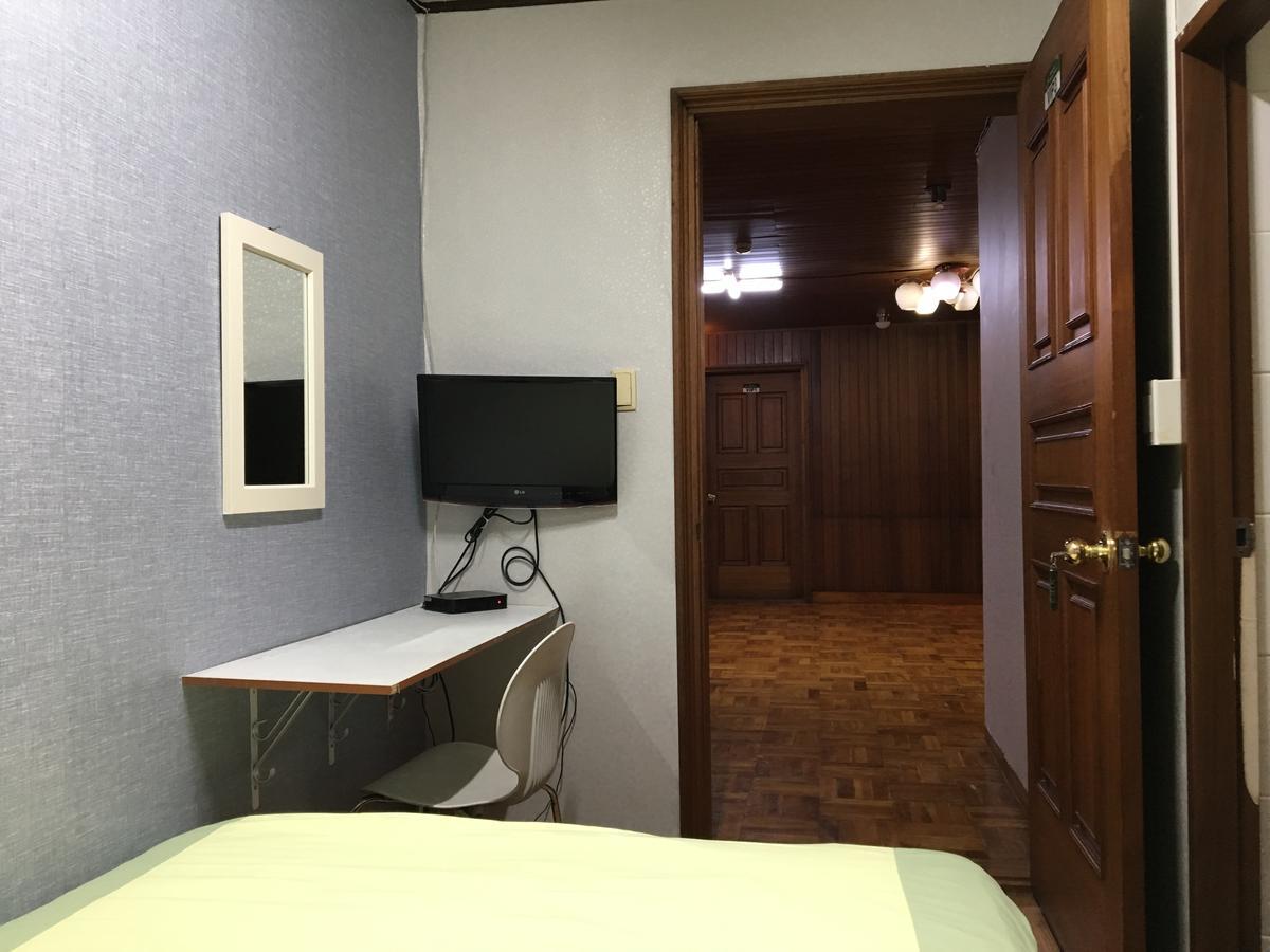 Myeong-Dong Good Stay Seoul Exteriör bild